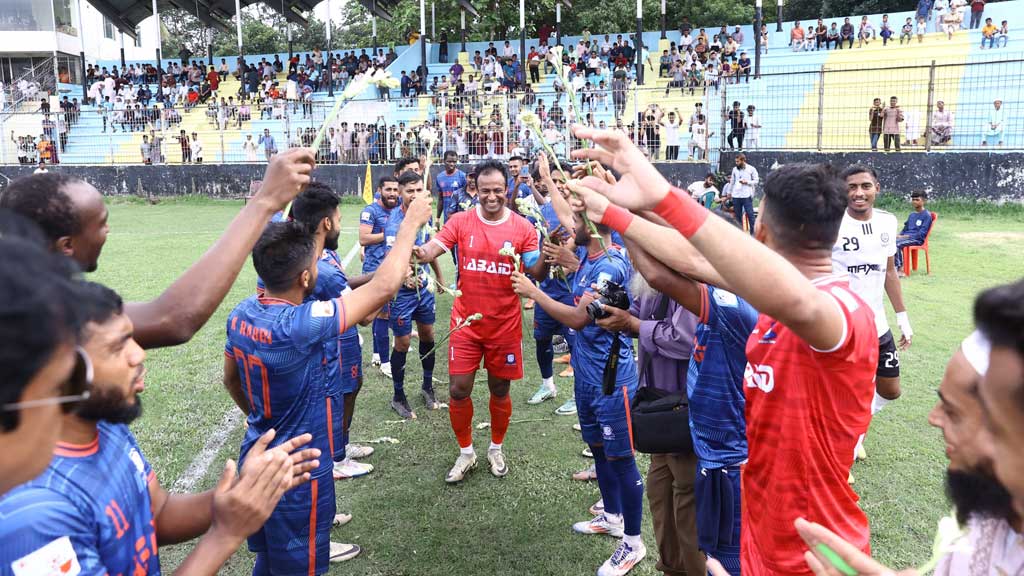 কুমিল্লায় স্মরণীয় দিনে আশরাফুলের বিদায়
