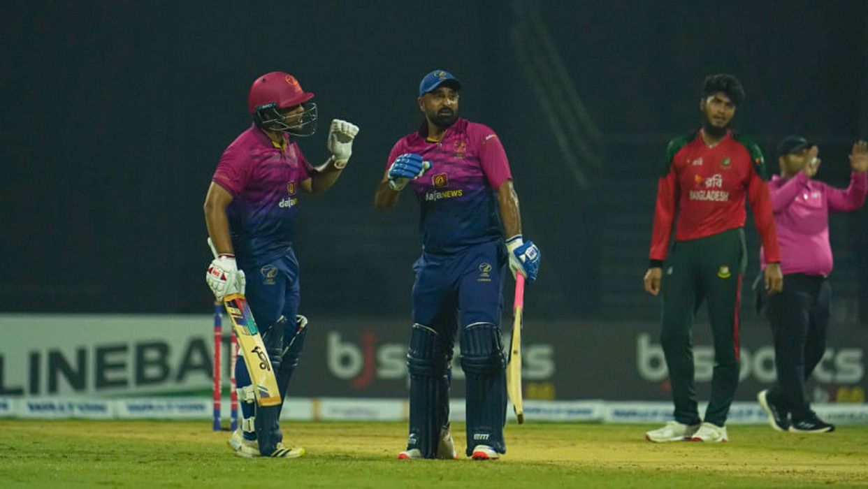 বাংলাদেশকে লজ্জার সাগরে ডুবিয়ে ইতিহাস গড়লো আমিরাত