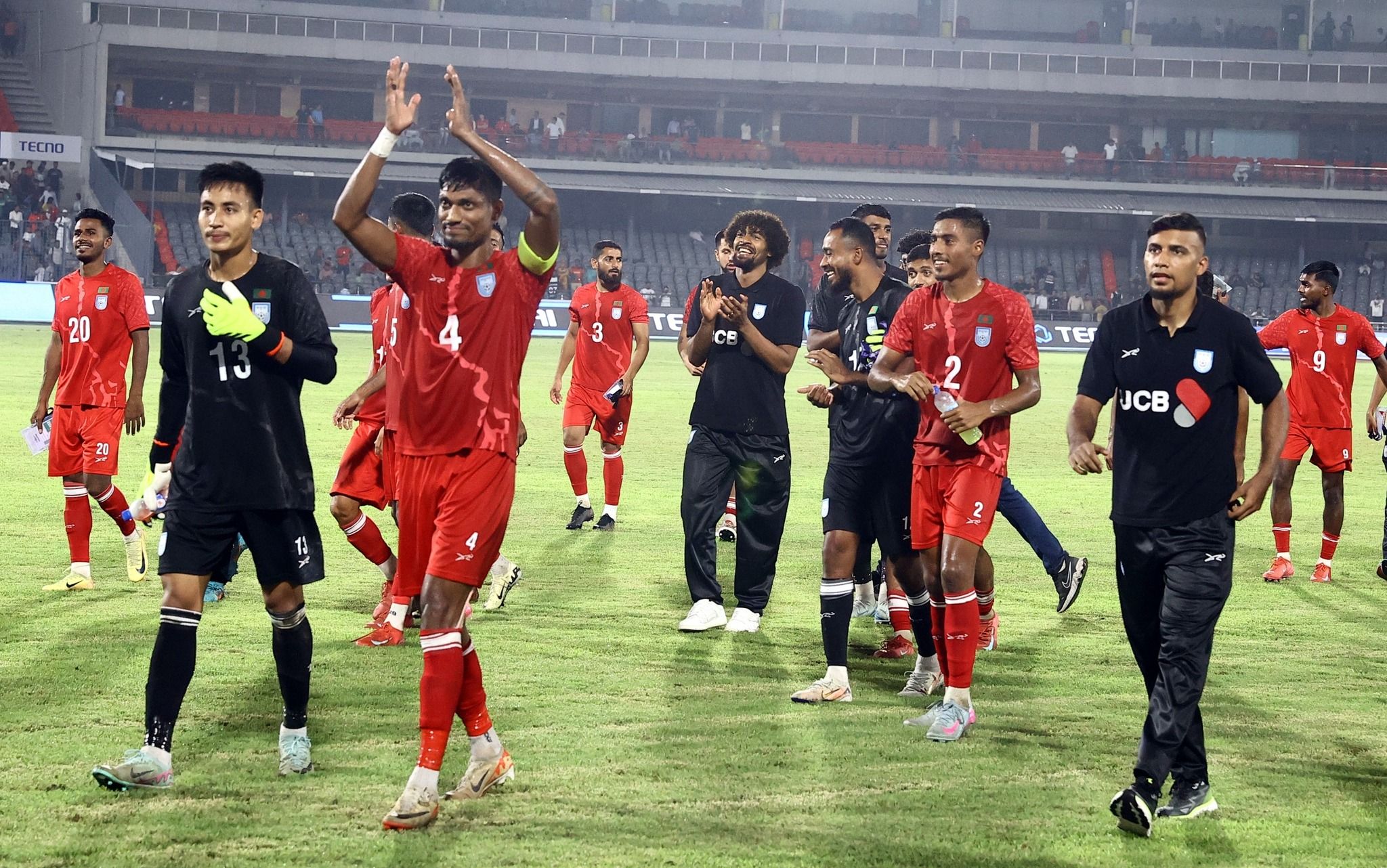 বাংলাদেশ-সিঙ্গাপুর ম্যাচ নিয়ে চলছে তুমুল উন্মাদনা, টিকিটের জন্য হাহাকার