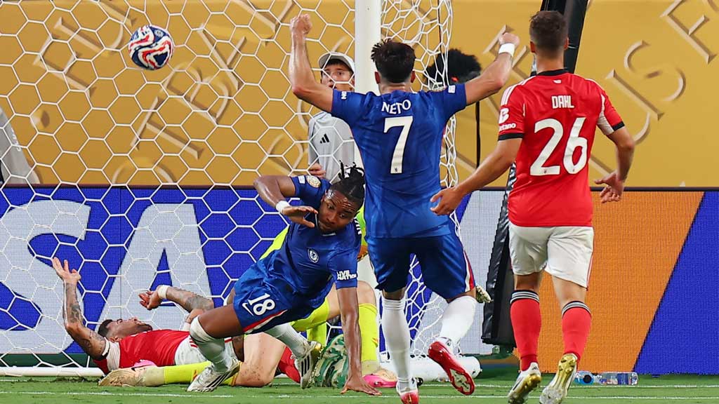 প্রায় পাঁচ ঘন্টার ম্যাচে দি মারিয়াদের হারিয়ে কোয়ার্টারে চেলসি