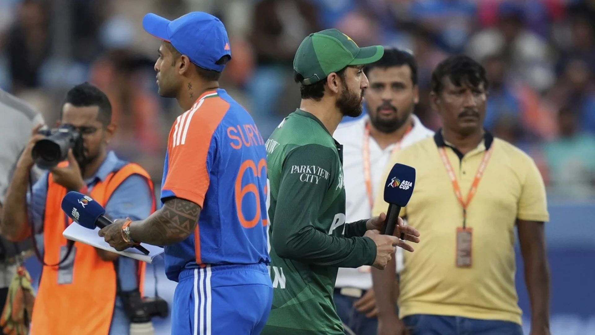 ফাইনালের আগে ভারত-পাকিস্তানের দুই ক্রিকেটারকে আইসিসির শাস্তি