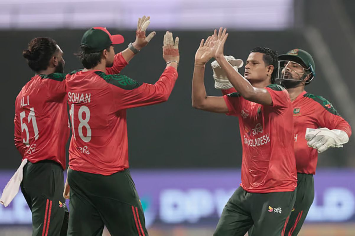 দুই জয় নিয়েও বাংলাদেশের সুপার ফোর আটকে আছে যদি কিন্তুর উপর