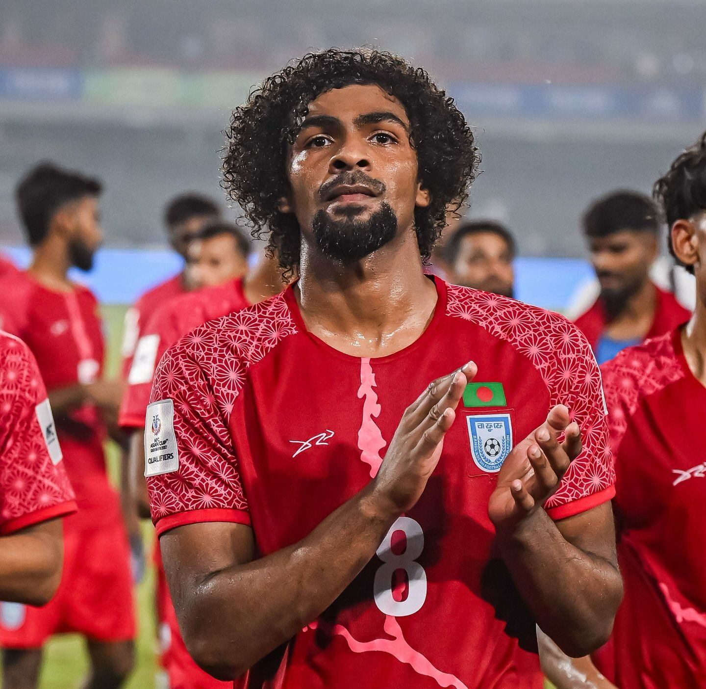 দেশে ফিরেই ব্যস্ত হামজা, হলেন শুভেচ্ছাদূত