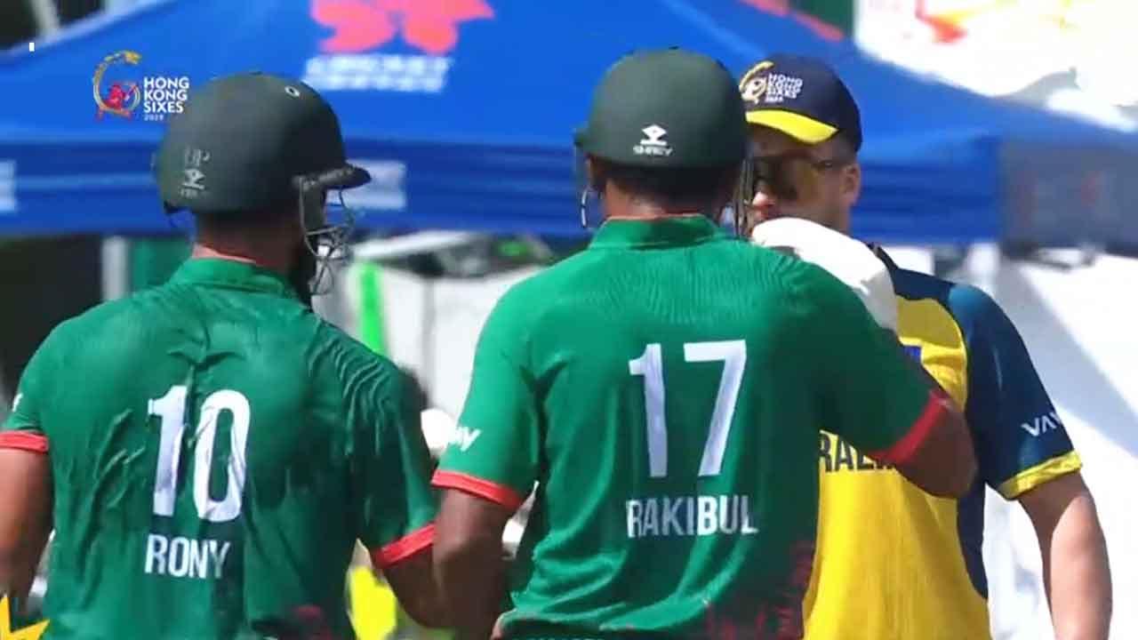 বাংলাদেশকে ৫৪ রানে হারিয়ে সেমিফাইনালে অস্ট্রেলিয়া