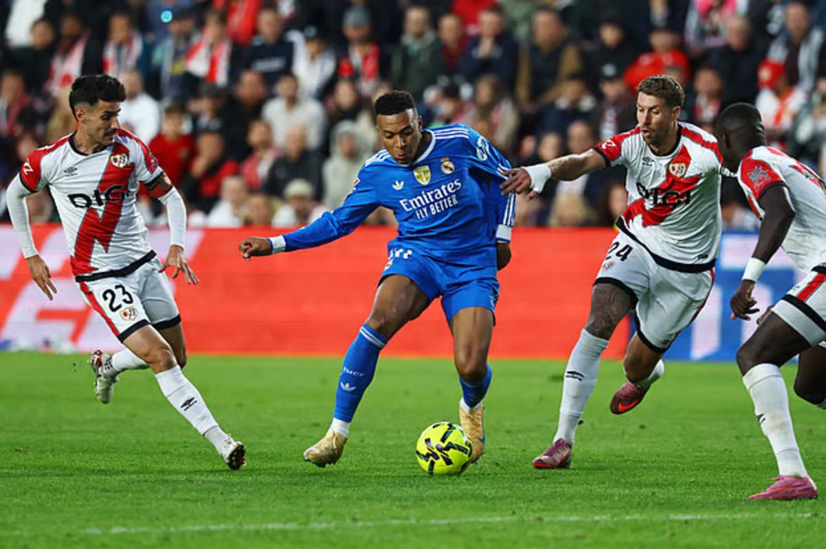 ভায়েকানোর বিপক্ষে হোঁচট খেল রিয়াল