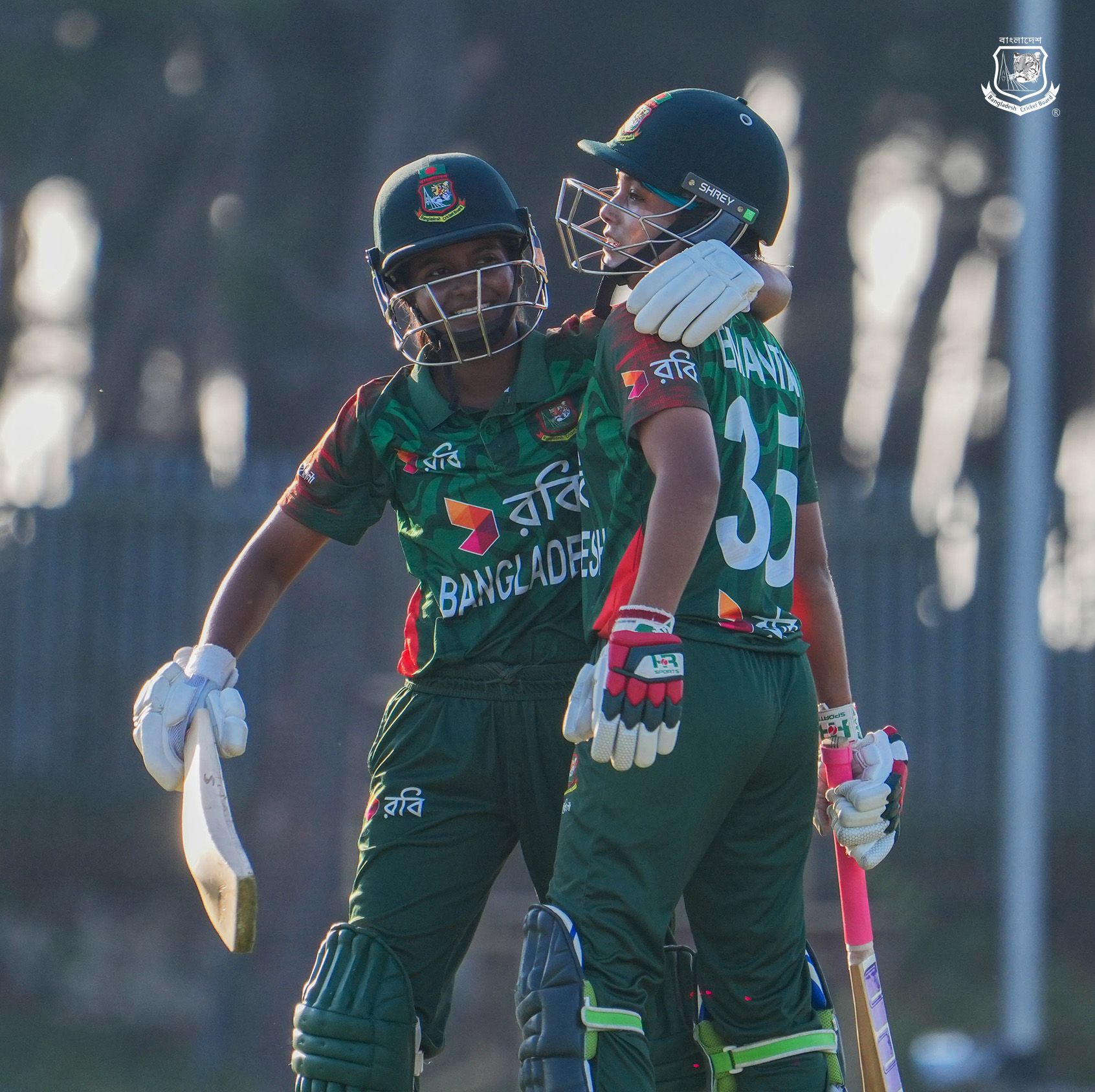 পাকিস্তানকে বড় ব্যবধানে হারিয়ে সিরিজে এগিয়ে গেল বাংলাদেশ