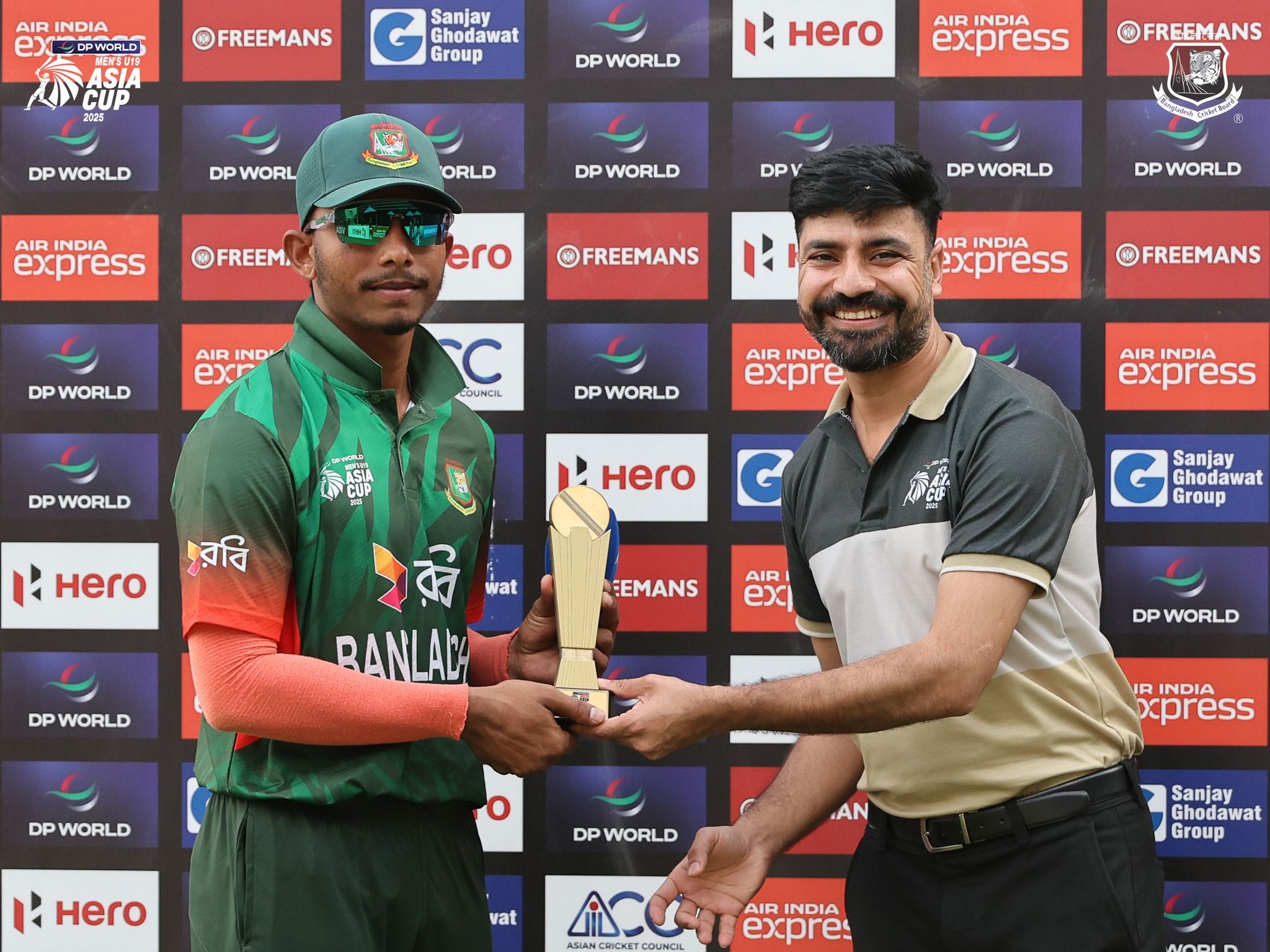 শ্রীলঙ্কাকে হারিয়ে গ্রুপ চ্যাম্পিয়ন হয়ে সেমিফাইনালে বাংলাদেশ