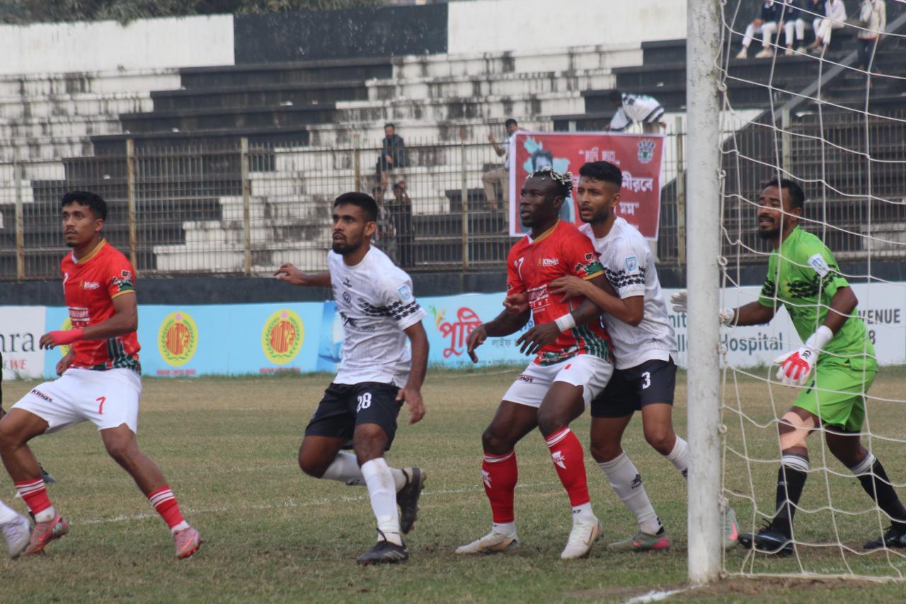 কিংস-মোহামেডান লড়াইয়ে জেতেনি কোনো দল