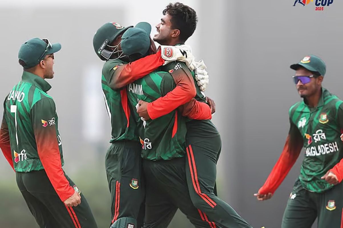 শ্রীলঙ্কাকে হারিয়ে গ্রুপ চ্যাম্পিয়ন হয়ে সেমিফাইনালে বাংলাদেশ